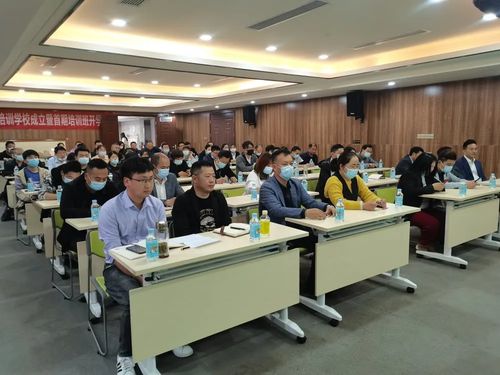 守護(hù)舌尖上的安全 鄂州市食安職業(yè)技能培訓(xùn)學(xué)校掛牌成立，計(jì)算機(jī)技術(shù)培訓(xùn)賦能食安新未來(lái)